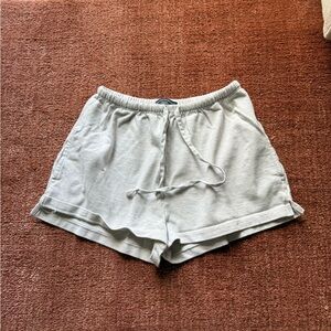 Brandy Melville short